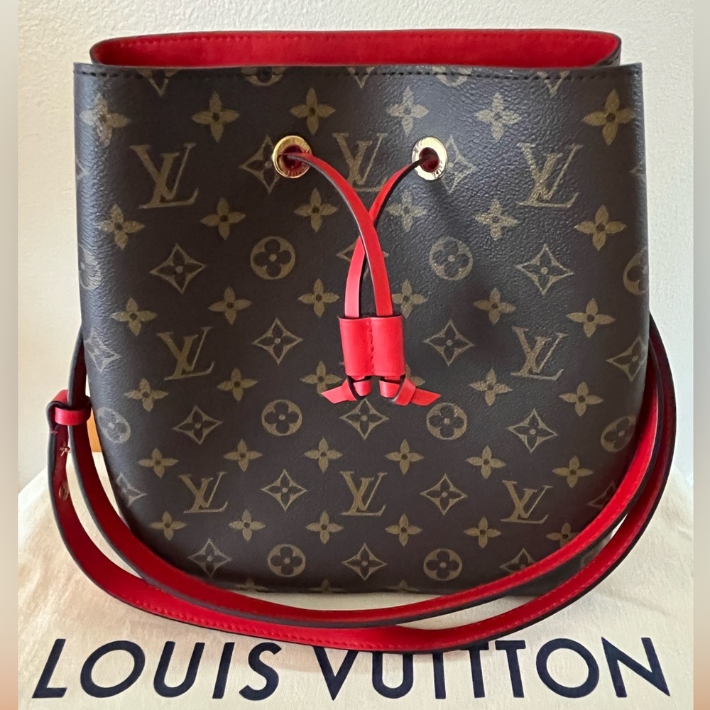 Louis Vuitton NeoNoe MM Red Shoulder Bag